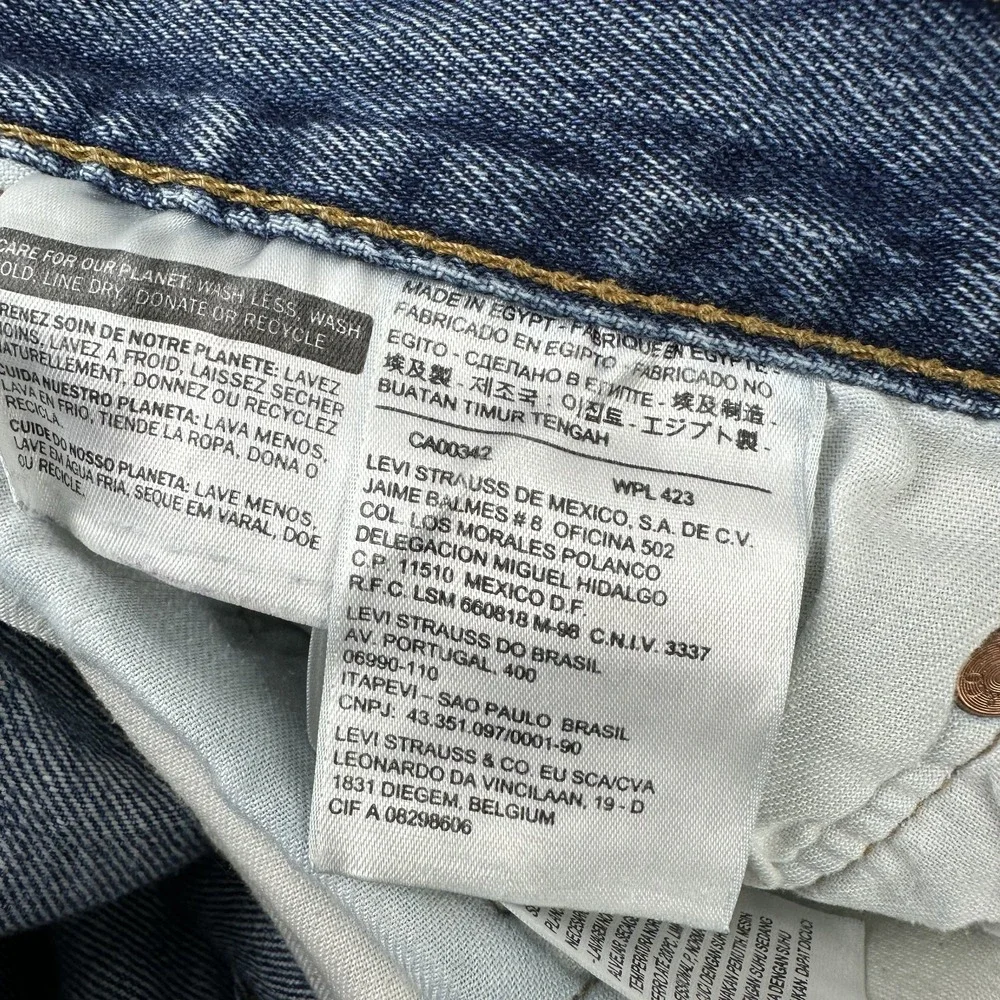 Levis 501 Denim Mens Jeans 34x30 blue Straight fit button fly (Measures 33X28.5)
